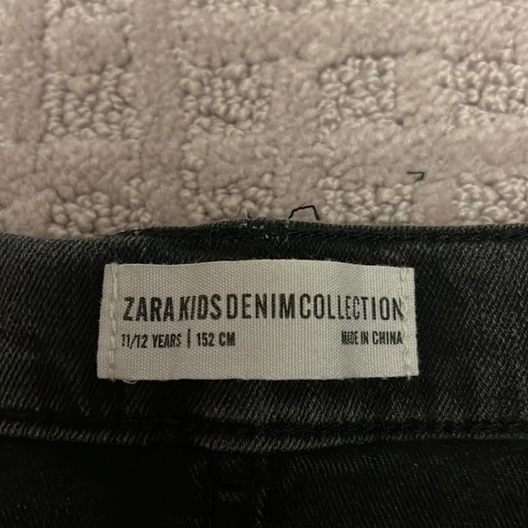 zara black jean skirt - Picture 2 of 3